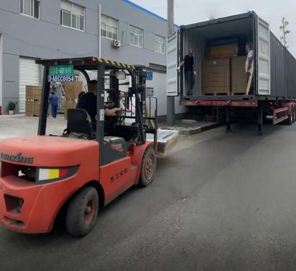 索普尔工厂完成批量工业安全柜集装箱发货项目 出口交付能力持续增强